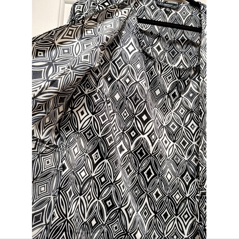 Pattern Blouse - Picture 7 of 15